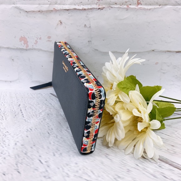 ❗️SALE Kate Spade Cameron Floral Large Wallet - Picture 2 of 6